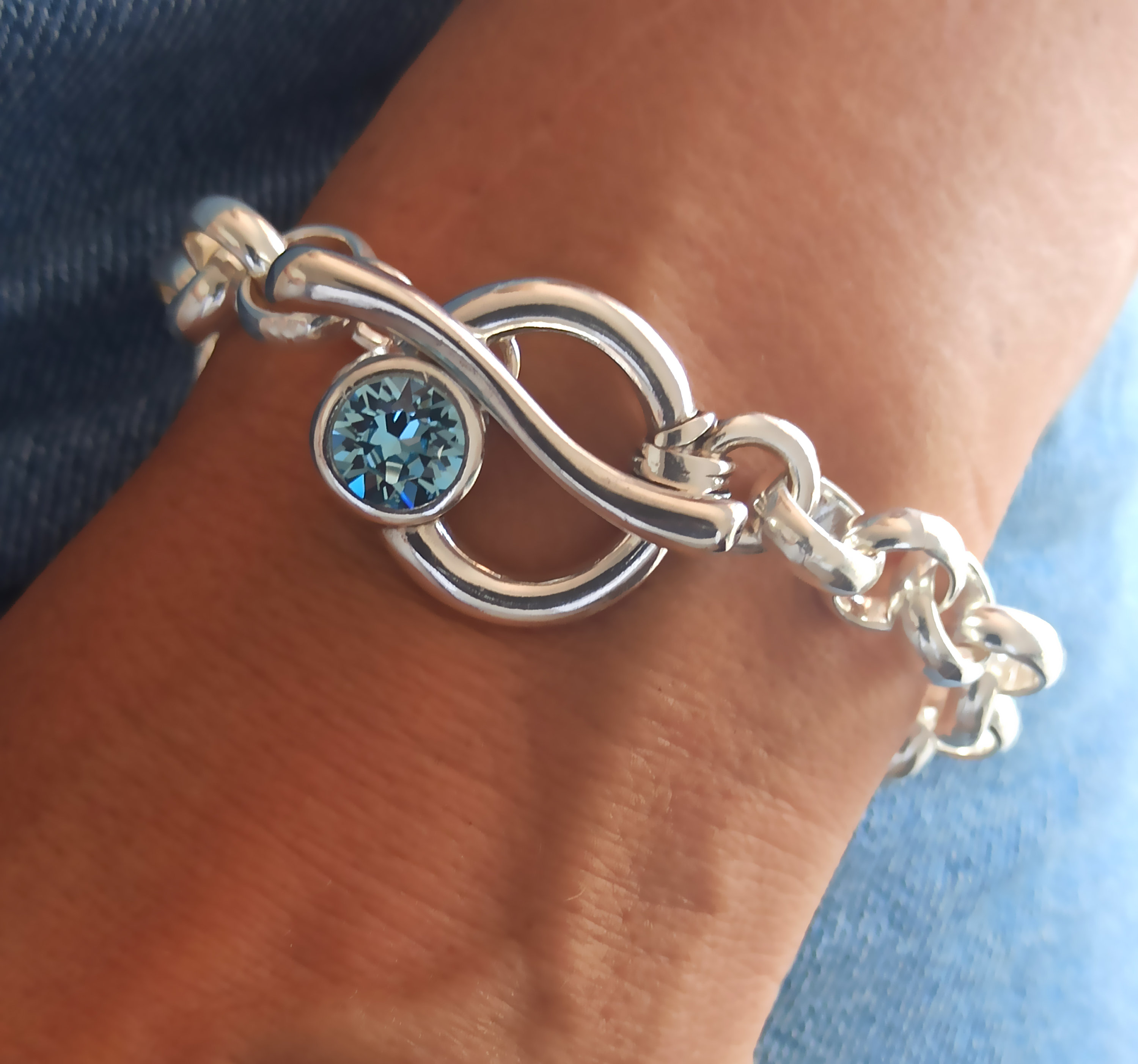 Silver chunky bracelet, Chunky Swarovski toggle bracelet, Silver rolo bracelet