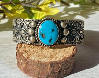 Kevin Ramone / Shadow Box Turquoise Top | CALIF