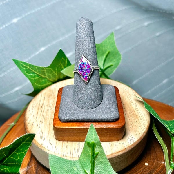 Zuni Made Opal & Sterling Silber Ring Größe 9