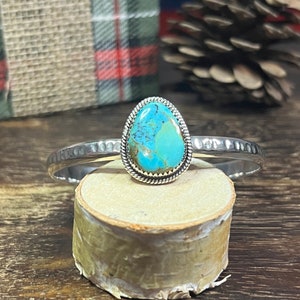 15 Pulseira de punho de turquesa e prata esterlina Kingman feita no sudoeste