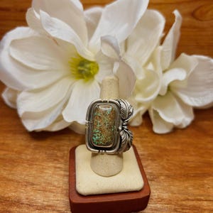 Navajo Made Pilot Mountain Turquoise & Sterling Sliver Cluster Ring Size 7