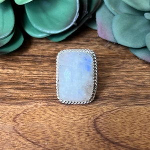 Reda Galvan Moon Stone & Sterling Silver Ring Size 6.25