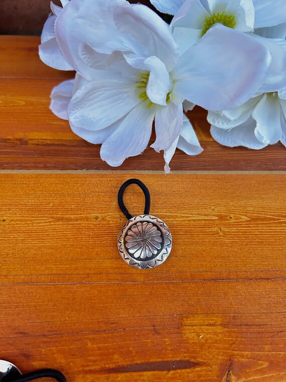 Navajo Sterling Silver Flower Ponytail Holder Item #947K- Large Navajo Repousse Flower Sunrise Stamped  main image 3