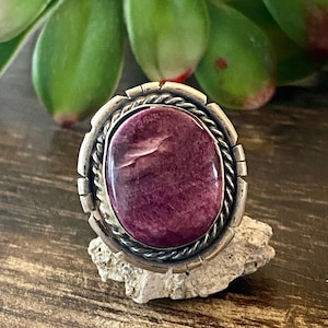 Merle House Purple Spiny Oys & Sterling Silver Ring Size 5.25