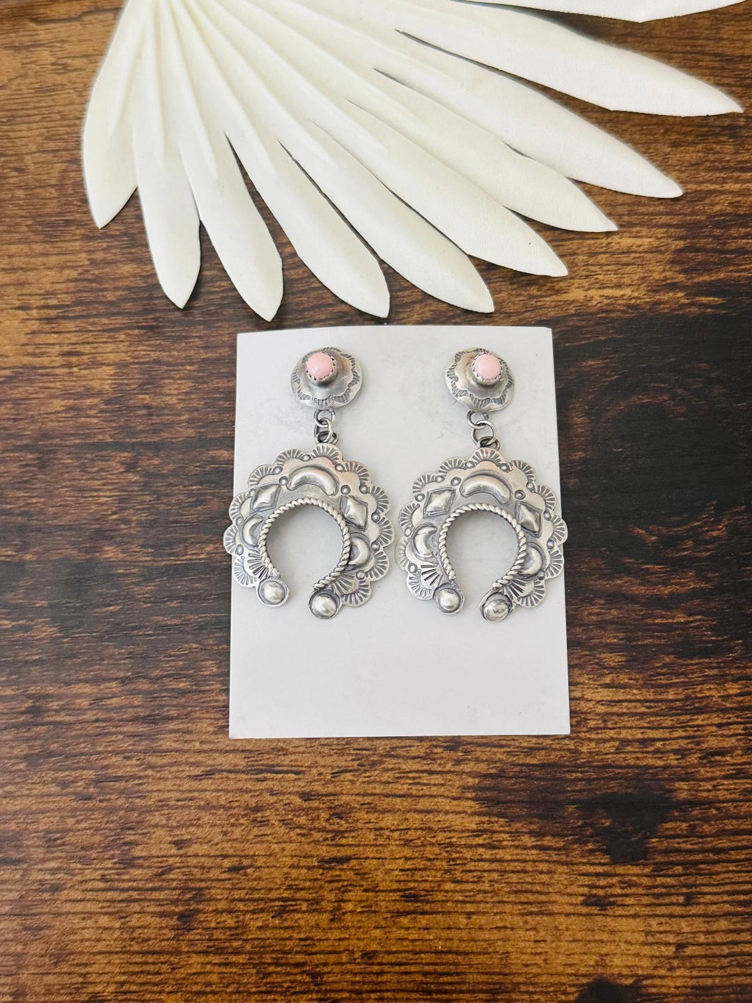 San Sebastian Conch Earrings Pink Silver main image 0