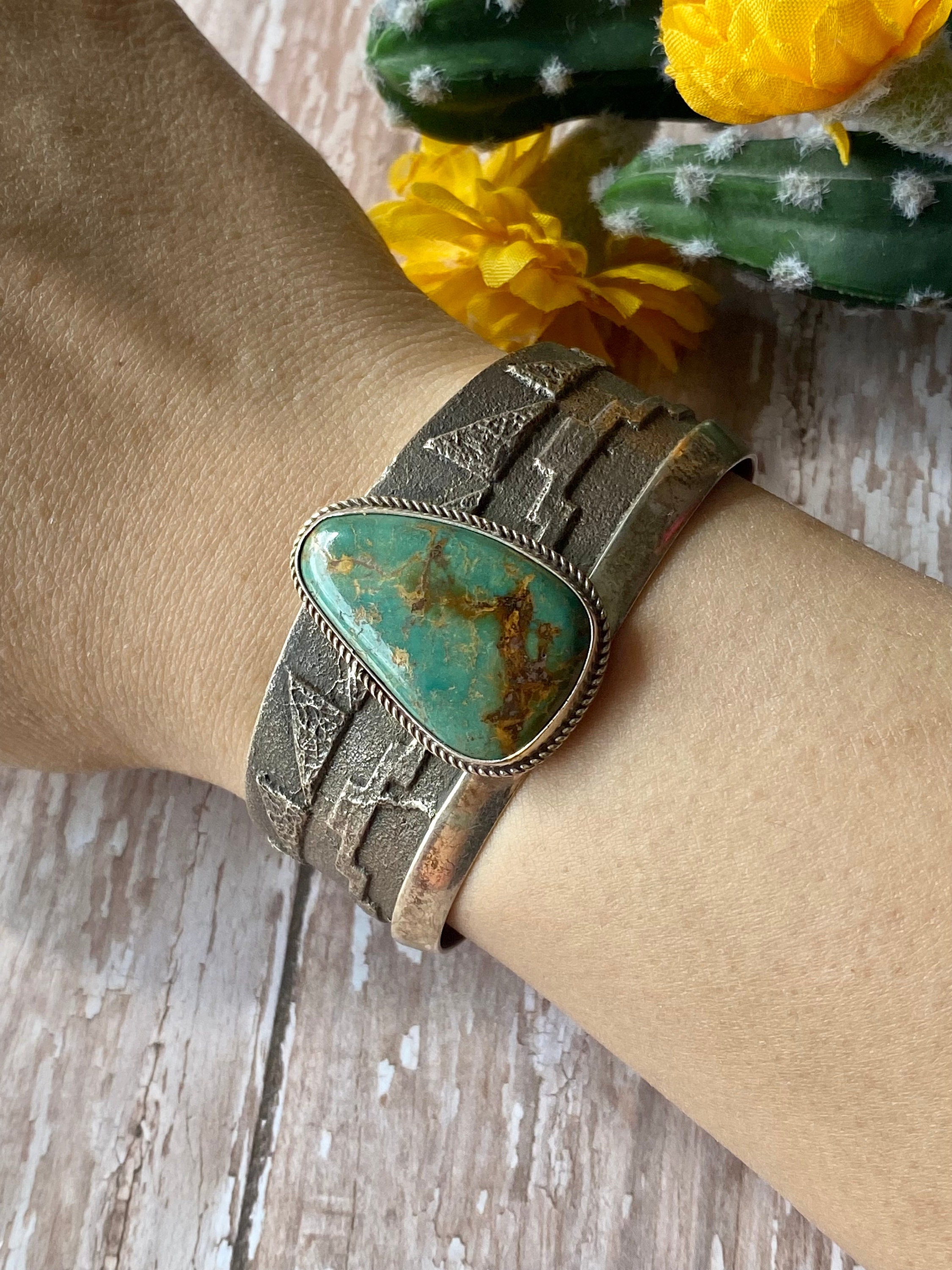Important Layered Native American Navajo Leander Bahe Sterling Silver Bracelet Important Layered Native American Navajo Leander Bahe Sterling Silver Bracelet