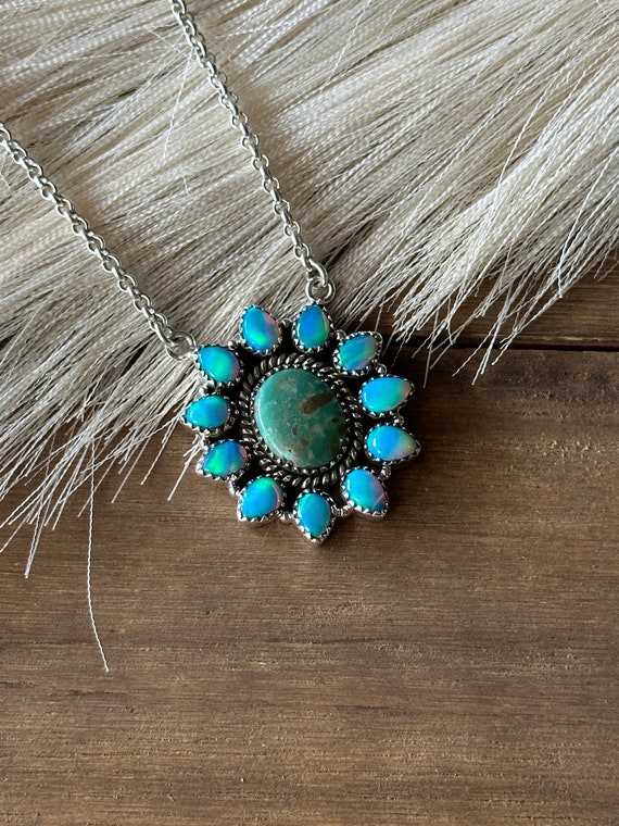 Superior Red Tso Teardrop Turquoise Vintage Native American Navajo Sun Sterling Silver Ring Superior Red Tso Teardrop Turquoise Vintage Native American Navajo Sun Sterling Silver Ring