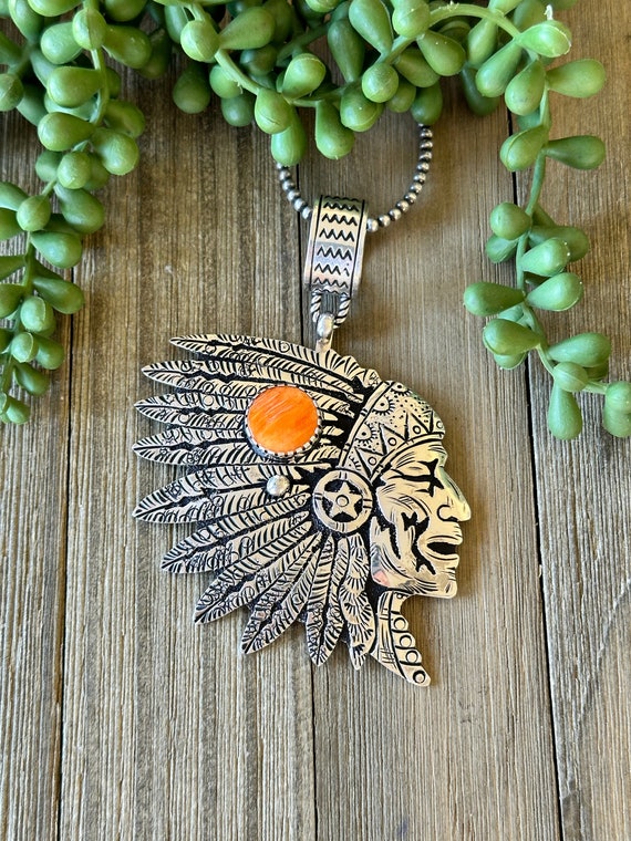 Astonishing Native American Navajo Rose Singer Spiny Oyster Sterling Silver Necklace Astonishing Native American Navajo Rose Singer Spiny Oyster Sterling Silver Necklace