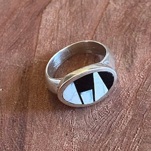 Navajo White Buffalo & Onyx Sterling Silver Inlay Ring Size 4.75
