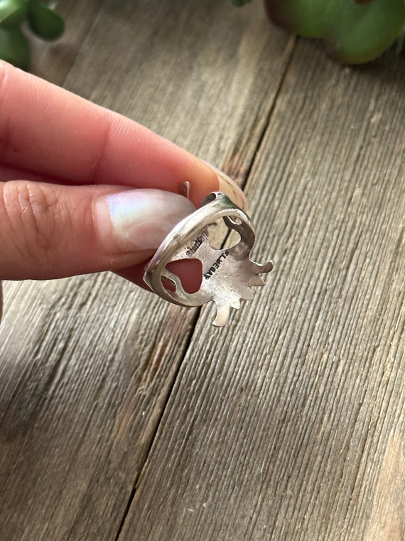 Navajo Made Sterling Silver Ring - image 5