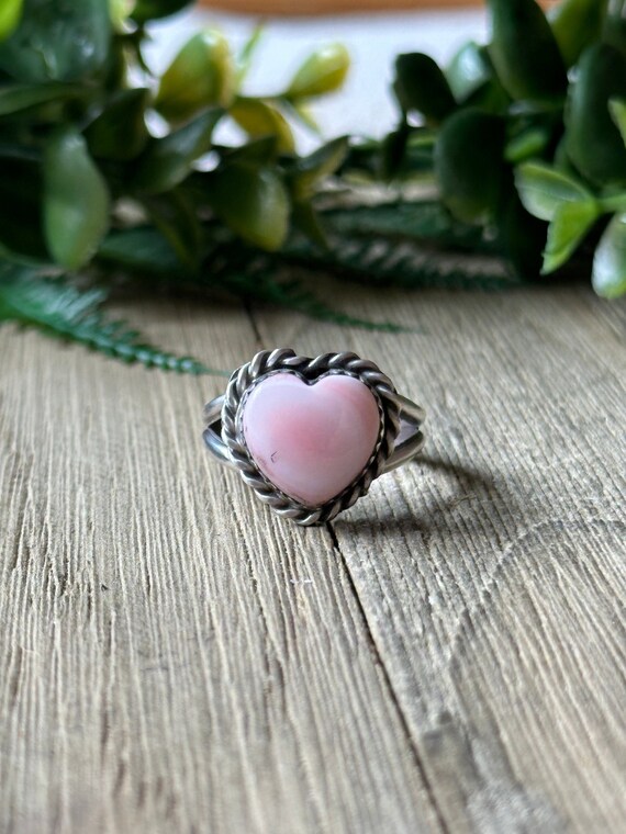 Navajo Made Pink Conch & Sterling Silver Heart Ring - Etsy