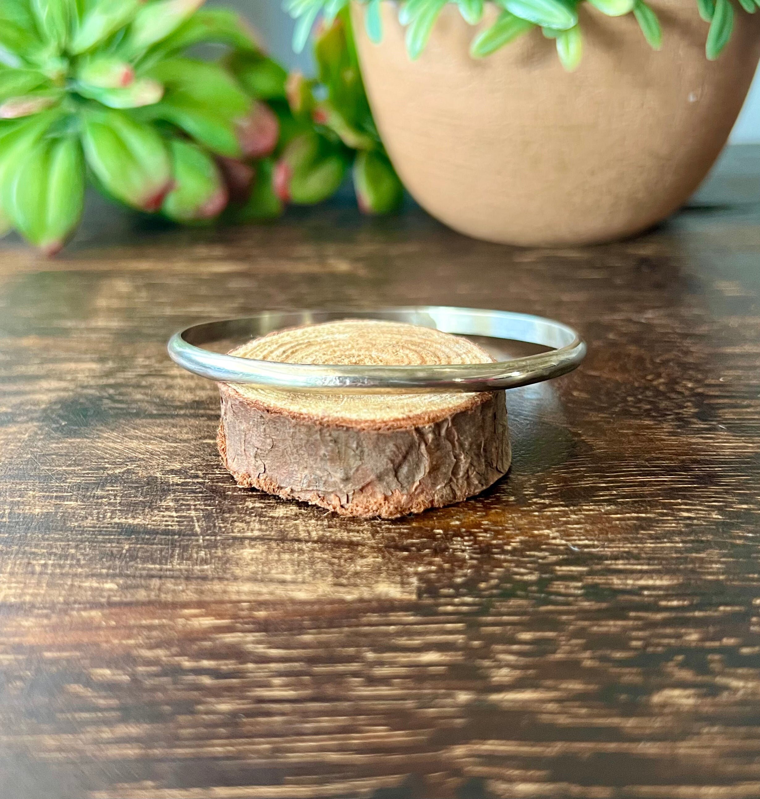 Elaine Tahe Sterling Silver Bangle Bracelet - Etsy Canada