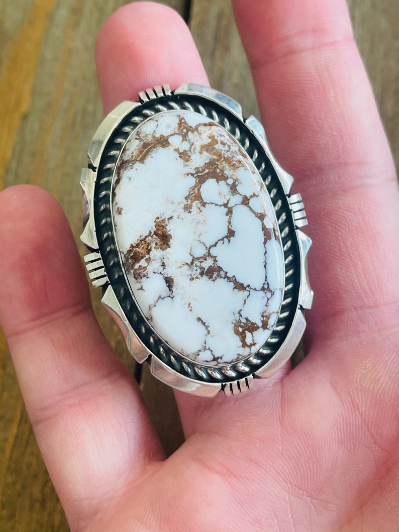 Eddie Secatero Wild Horse /& Sterling Silver Ring Size 8.25