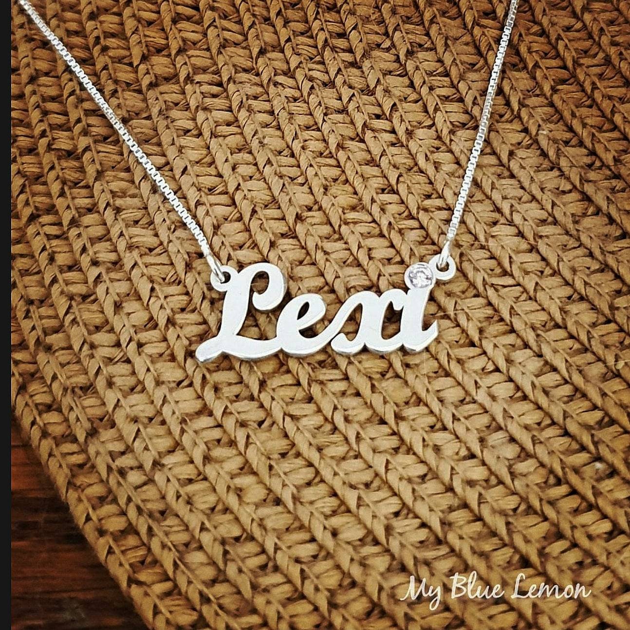 Lexi name necklace online