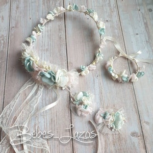 Conjunto corona de flores ,pulsera y adornos para los zapatos imagen 1