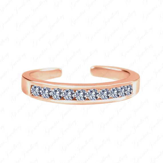 Gemstar Jewellery 14K Rose Gold Finish Round Cut Black Simulated Diamond Fashion Heart Toe Ring