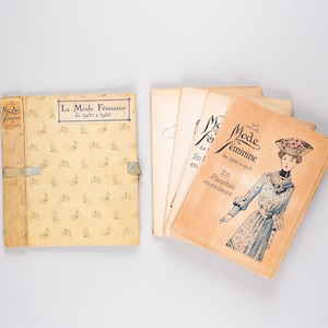 La Mode Feminine de 1900-1920 Portfólio de moda francesa antiga com 80 cartões