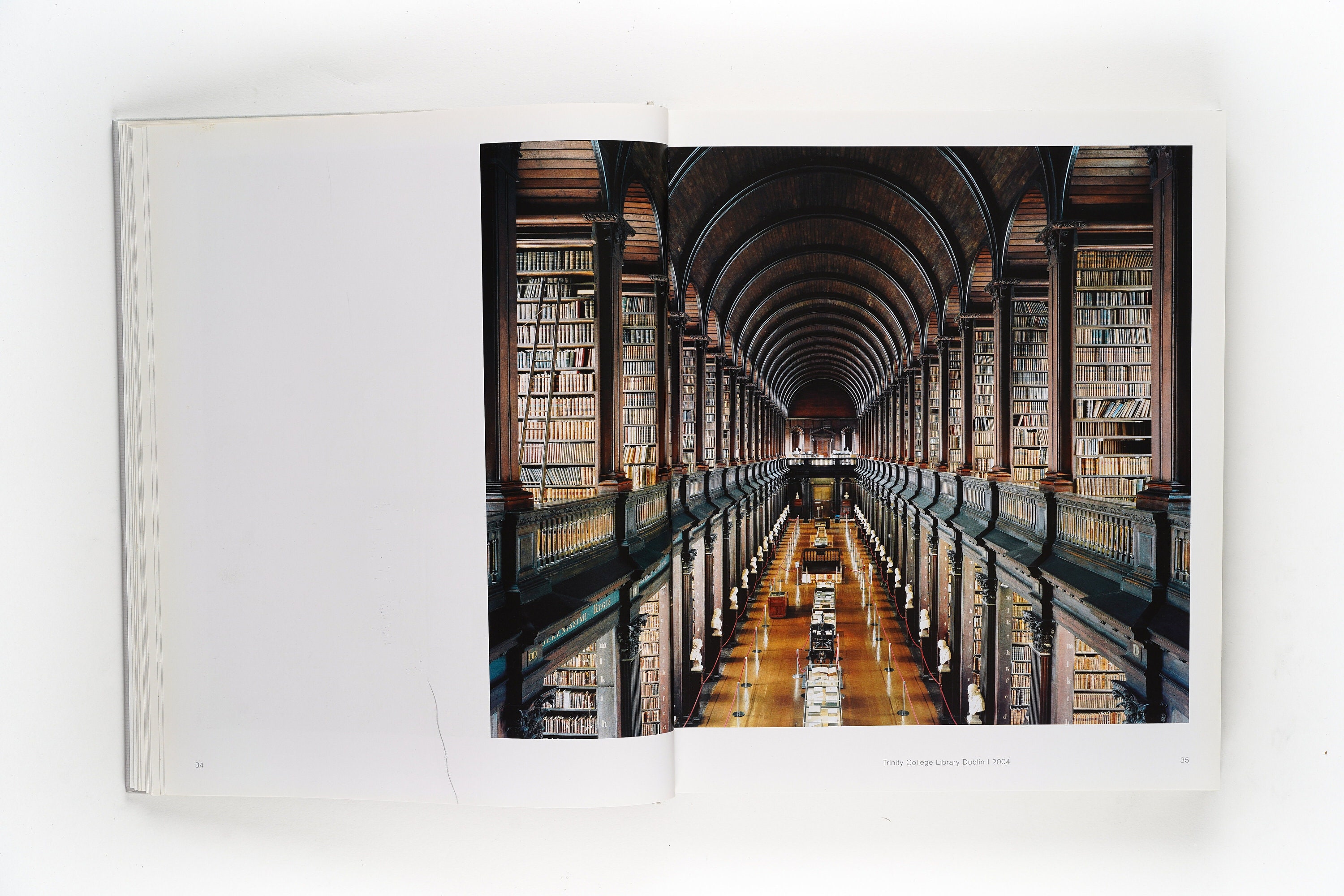 Libraries: Candida Höfer Essay by Umberto Eco Rare 2005 Edition - Etsy