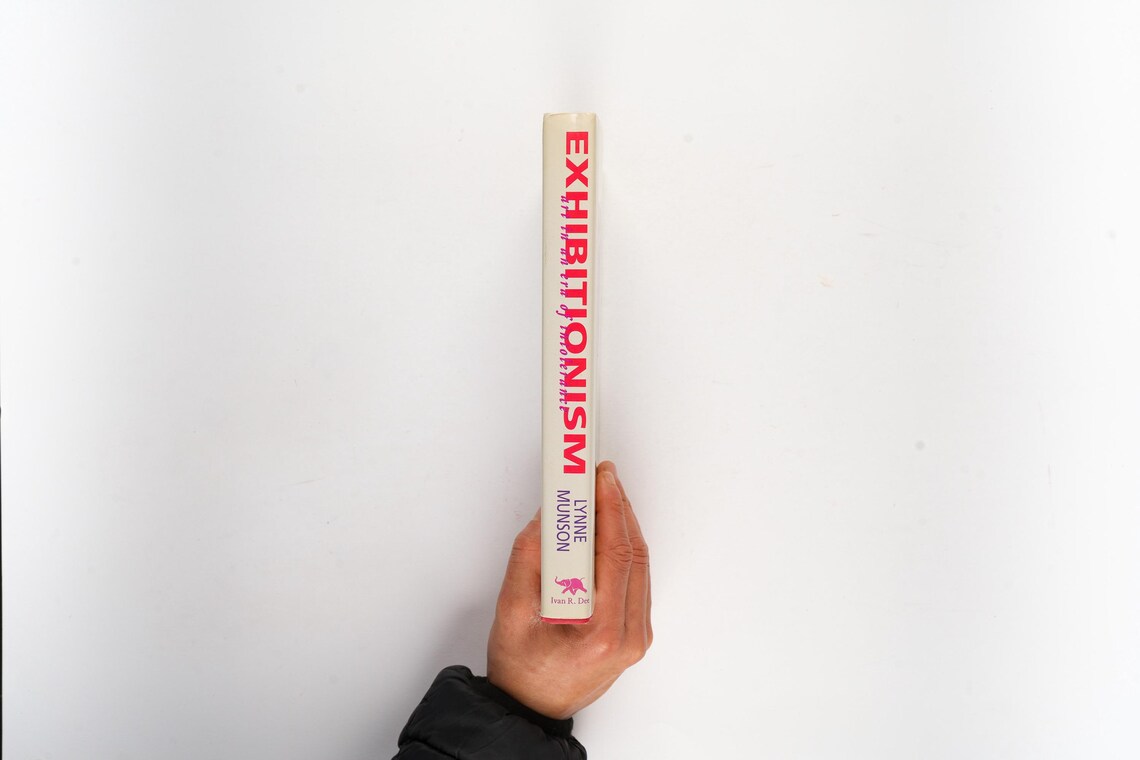 Exhibitionism: Art in the Era of Intolerance by Lynne Munson Rare 2000 First Edition, photo 2 of 5