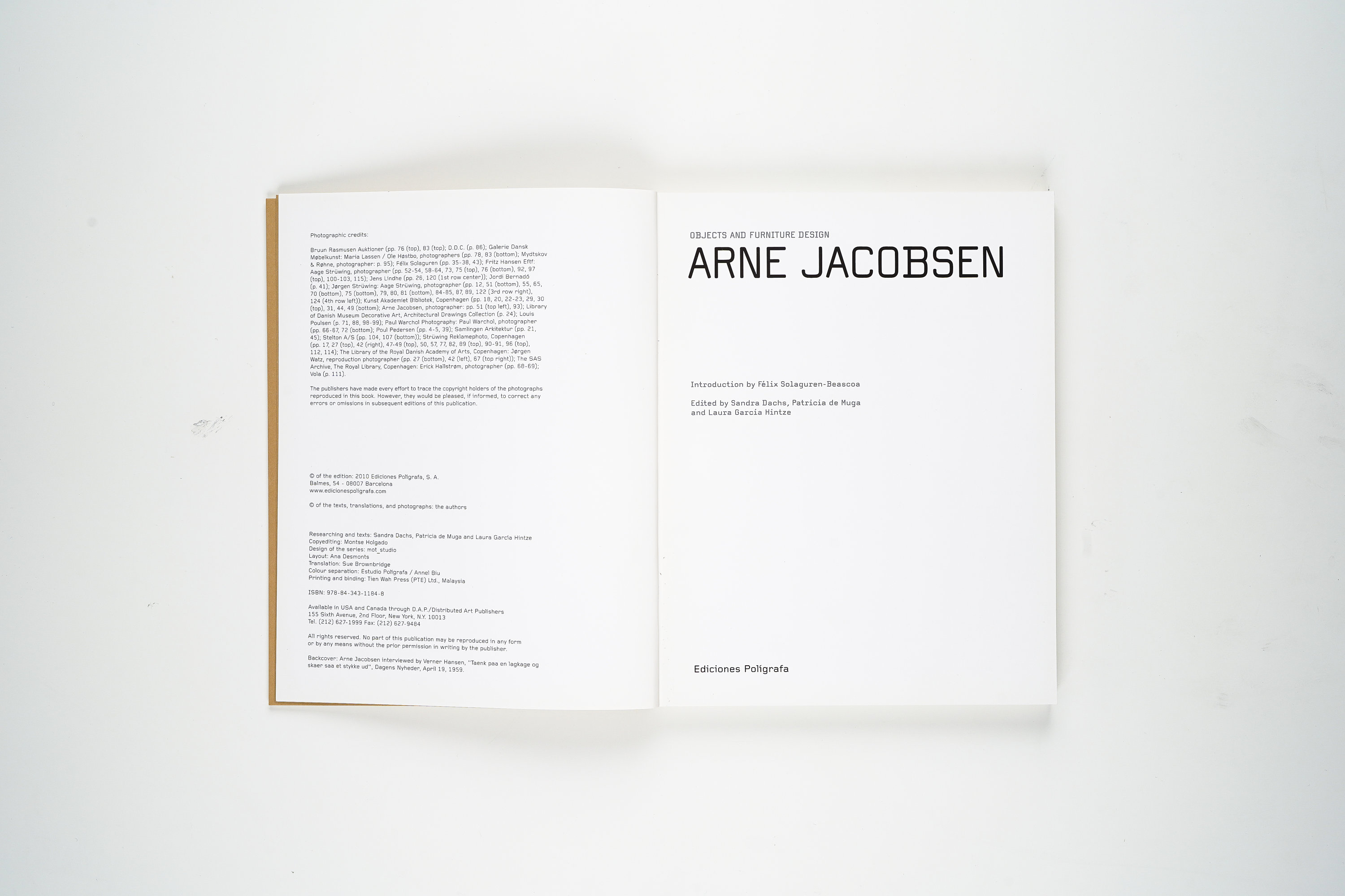 洋書 Arne Jacobsen Objects and Furniture Arne Jacobsen Objects Furniture - AbeBooks