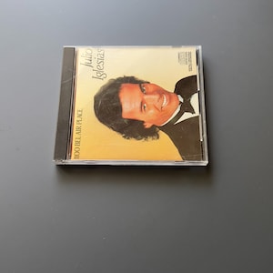 Julio Iglesias - 1100 Bel Air Place - 1984 Original CD Compact Disc Album