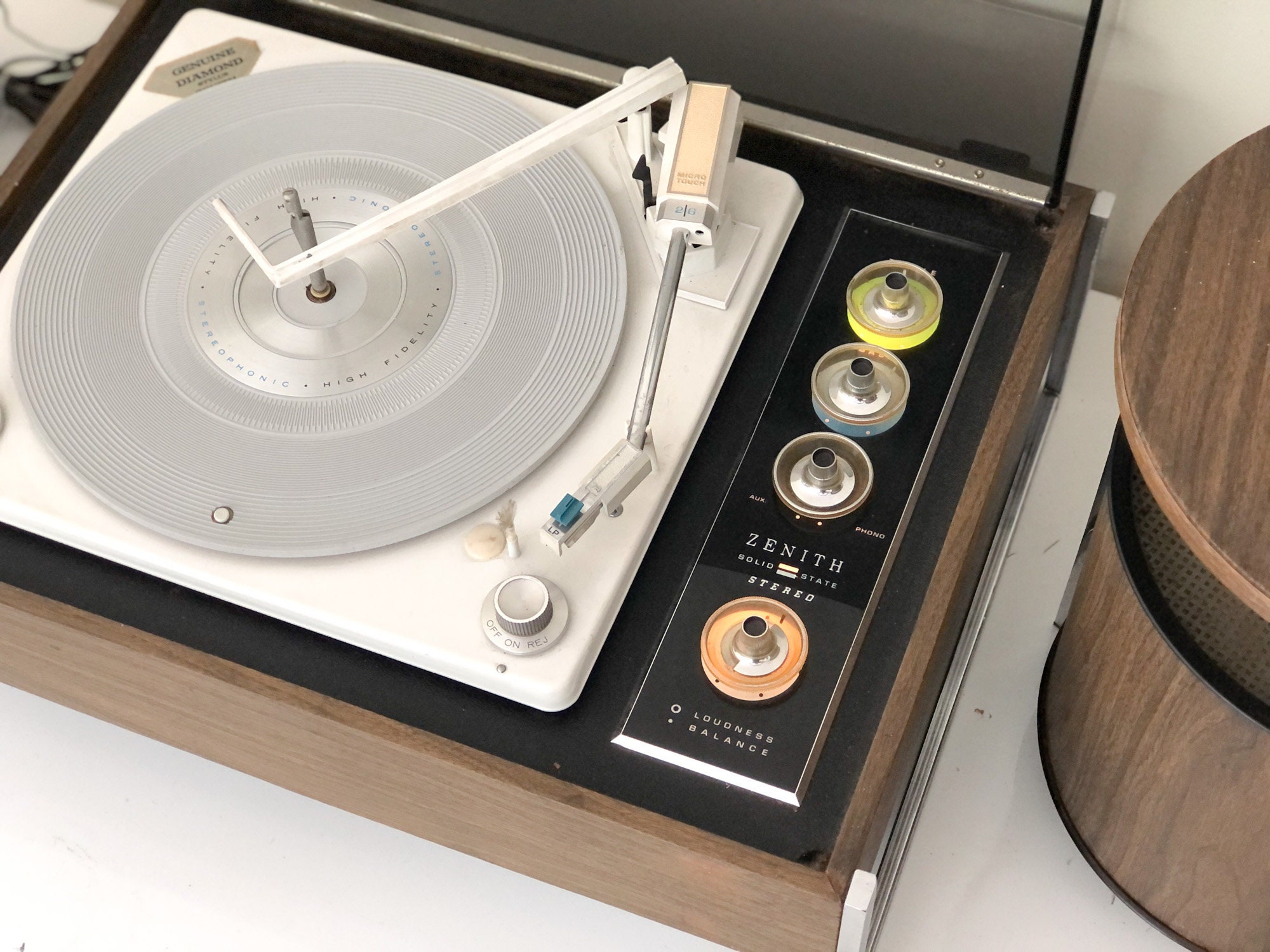 Rare 1960s Mid Century Zenith Z565 Moderne Circle of Sound Stereo