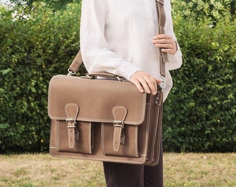 Briefcase / Teacher Bag for Women and Men, Size L, Leather, 600 matte brown used look