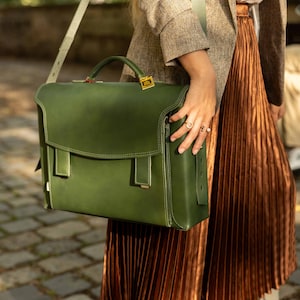 Aktentasche für Damen: Luxus Aktentasche / Lehrertasche, Größe L, Leder