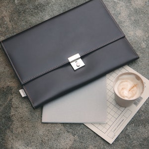 Idea regalo: A5 Travel Document Folder / Travel Document Bag per donna e uomo, pelle, marrone o nero, personalizzabile, 1021