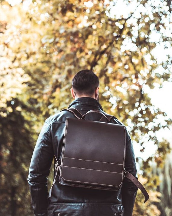 Très beau cartable en cuir pour enseignant !