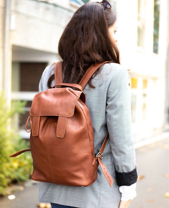 Backpack for Women: Leather Backpack / City Backpack Size M, Nappa