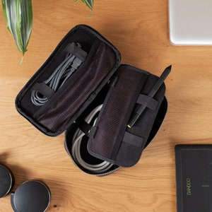 Organizer bag, cable bag XL made out of leather, model 017, various colours