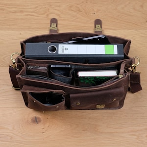 Compact briefcase / business bag for women and men, size M, buffalo leather in vintage style, 410-n brown