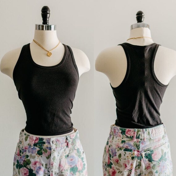 black crop top | black racerback 90s crop top | bl