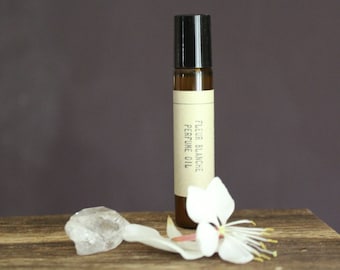 Fleur Blanche a beautiful floral natural perfume oil by Willowroot Apothecary