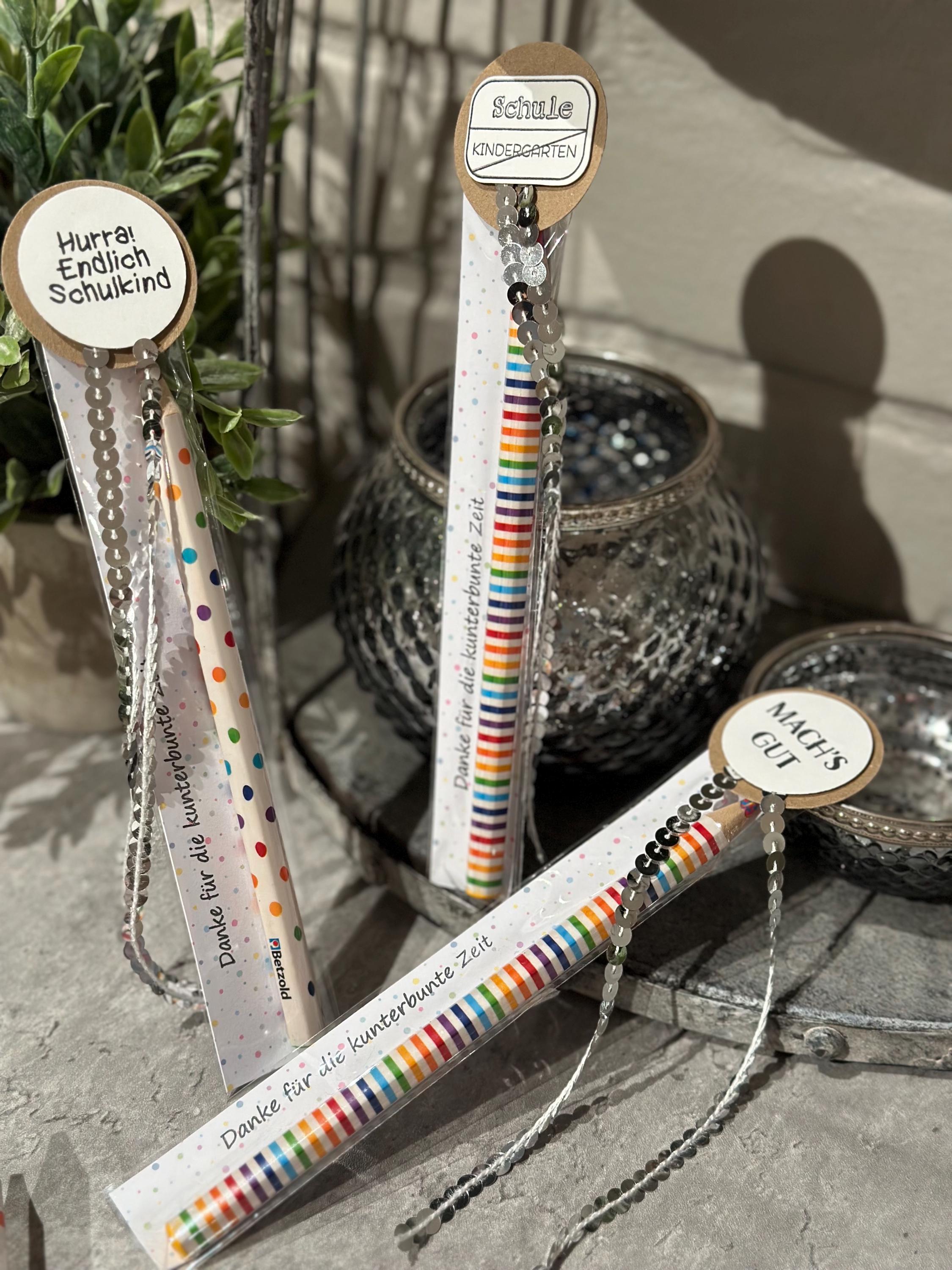 Kindergarten Kita Farewell Gift Colored Pencil Rainbow Pen School Child School Enrollment