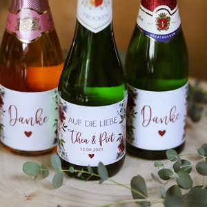 ab 5x personalisierte Sektetiketten Auf die Liebe, rosa rot grün Rosen, Gastgeschenk Etiketten, Aufkleber, Piccolo, Hochzeit JGA Eukalyptus