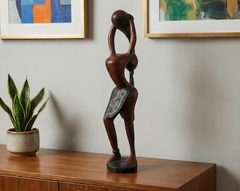 Escultura de Mulher Africana em Madeira – Figura Tribal Talhada à Mão, Decoração Afrocentrada para Casa, Arte Africana Moderna, Escultura, Artefato de Madeira