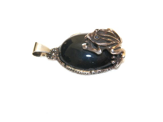 18.8 Gram Sterling Silver Black Onyx Frog Pendant… - image 3