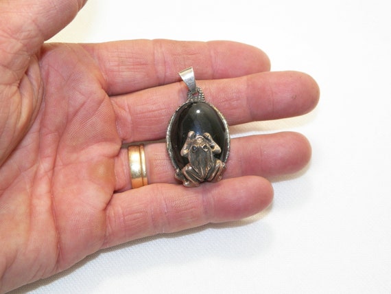 18.8 Gram Sterling Silver Black Onyx Frog Pendant… - image 8