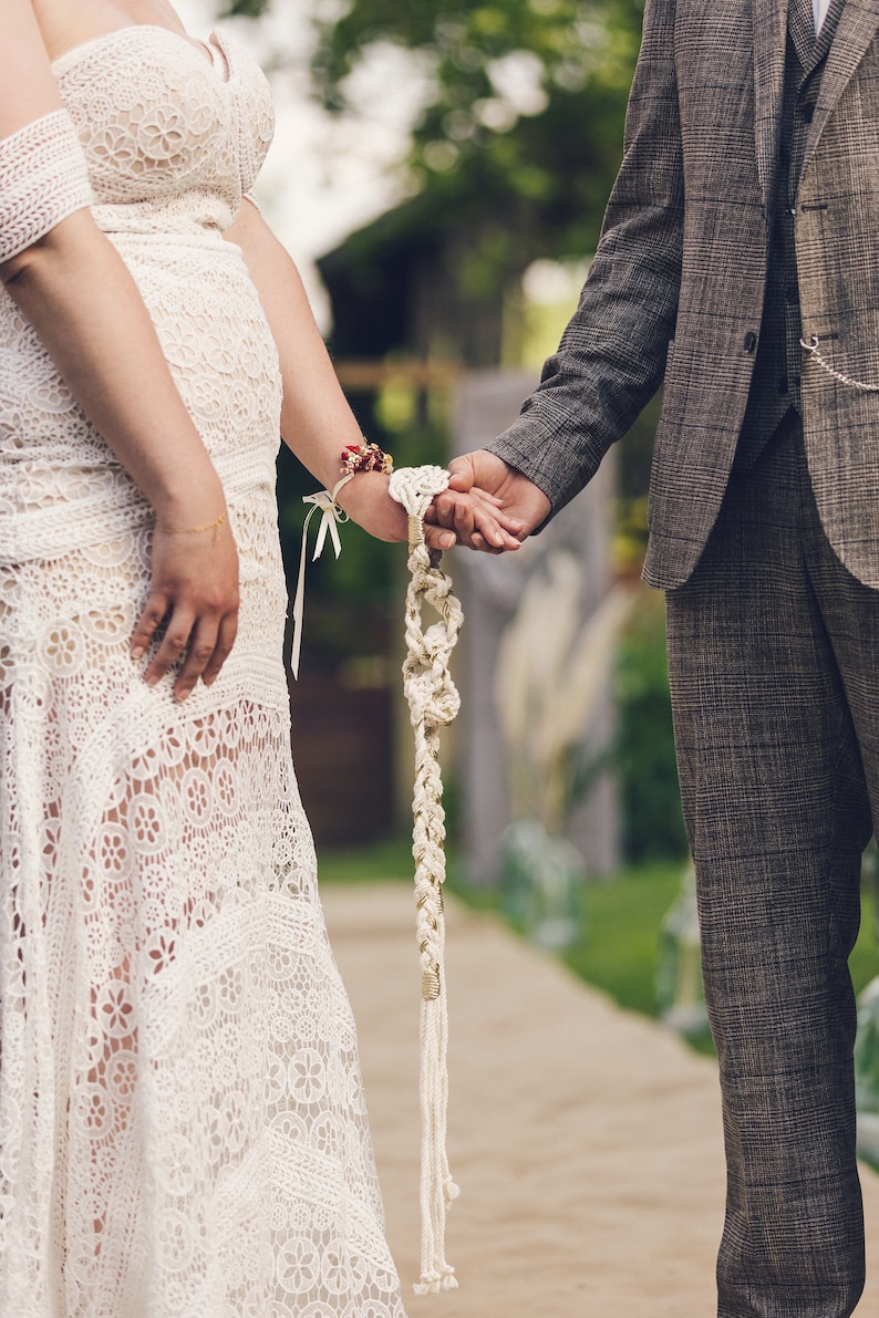 Cordón de abrochamiento de manos de corazones dorados cordón de boda de nudo de 2 corazones cuerda de boda de oro marfil y metálico imagen 9