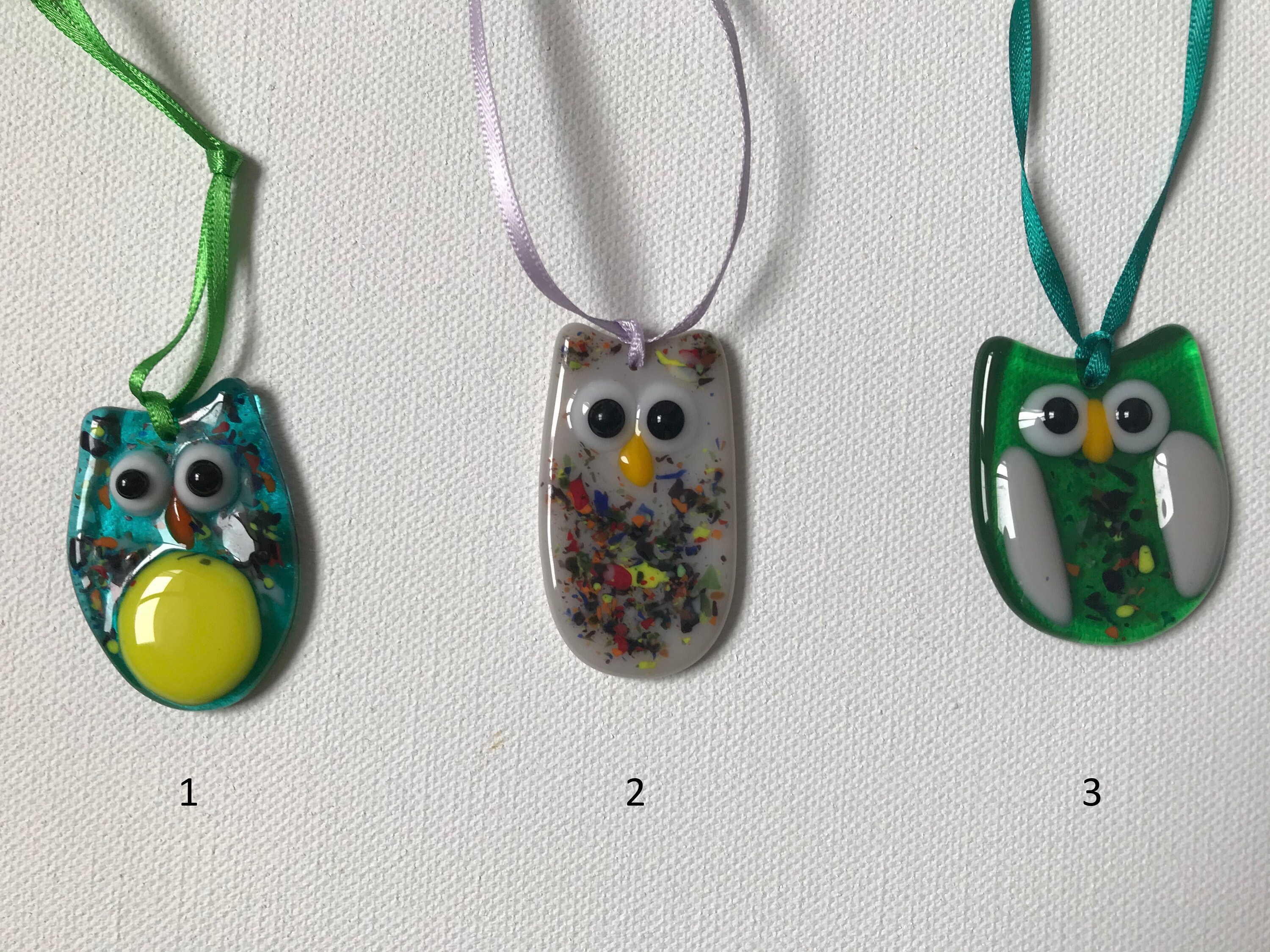 Petites Chouettes en Verre Fusionné à Suspendre ou Monter Mobile - Idée Cadeau