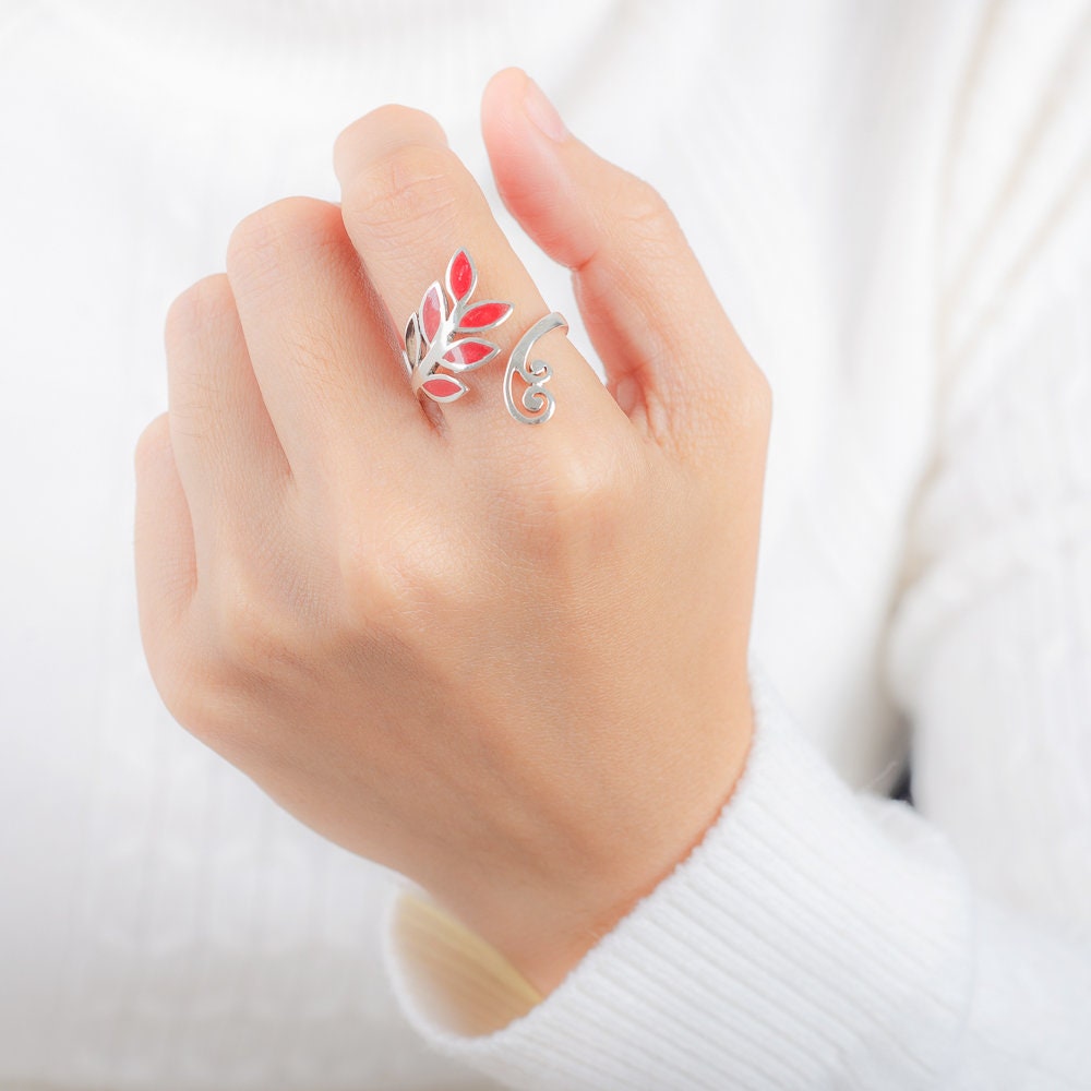 SUVANI Sterling Silver Leaf Filigree Shell, Stone, Red Resin