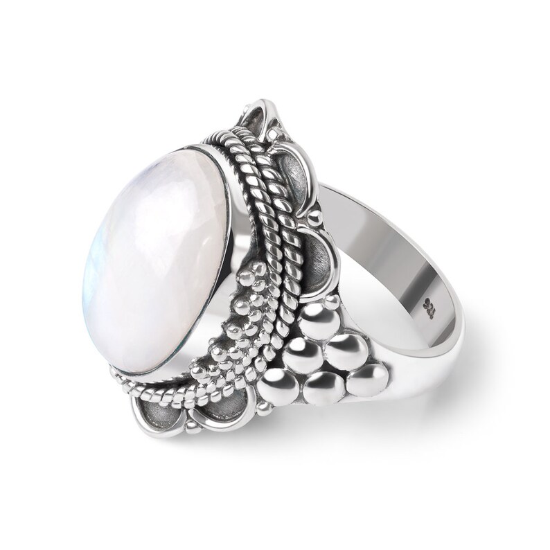 SUVANI Sterling Silver White Moonstone Oval Shaped Rope Edge Grape Design Cocktail Ring Size 6 8 7