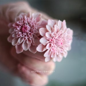 Dahlia earrings, floral white wedding white earrings, fall season flowers, cute floral earrings, massive dahlia earrings, pink floral stud