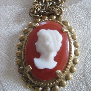 vintage medallion chain kamee motif image 1