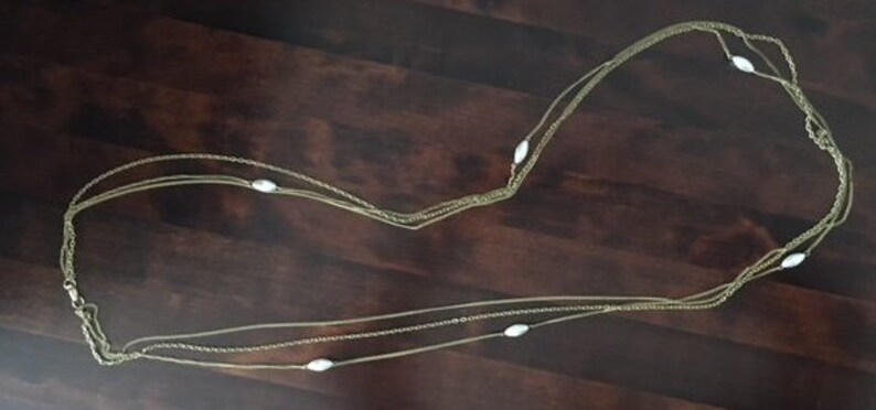 Vintage Avon Flapper Style Draping Pearl Necklace and Drop Earrings