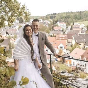 Weiß Hochzeit Wrap Brautschal Braut Cover Up Hochzeit Bolero Weiß Shrug Häkelschal Weiß Capelet Braut Cape Brautjungfer Schal