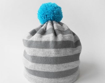 Bonnet en tricot gris, bonnet ample, bonnet pour femme, bonnet automne hiver, bonnet chaud en tricot, cadeau de Noël, cadeau pour femme, avec pompon