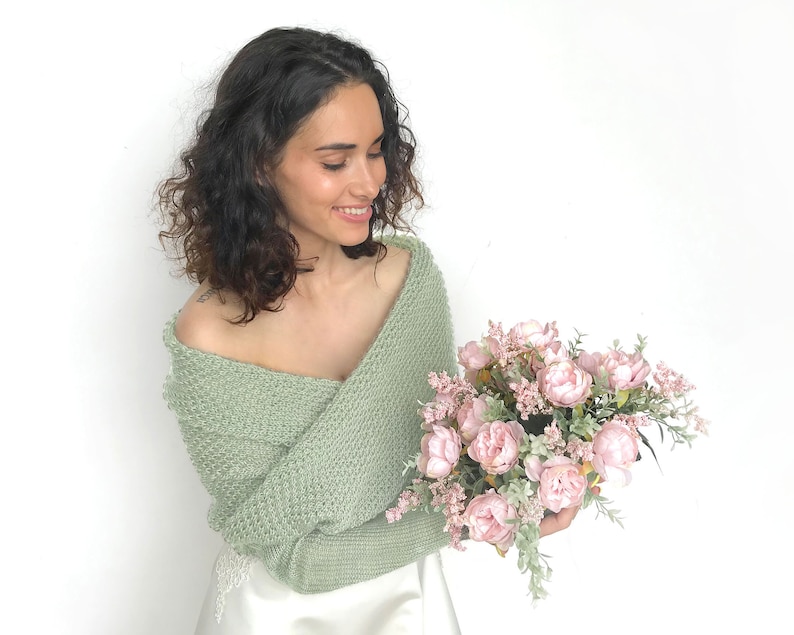 Wedding sweater sage green, convertible wedding jacket, sage green cover up, wedding jacket, knitted shrug, green bridal scarf with arms zdjęcie 1